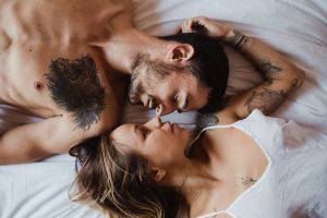 intimate home session in Barcelona